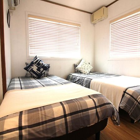 Whale Okinawa Hotel Kadena Екстериор снимка