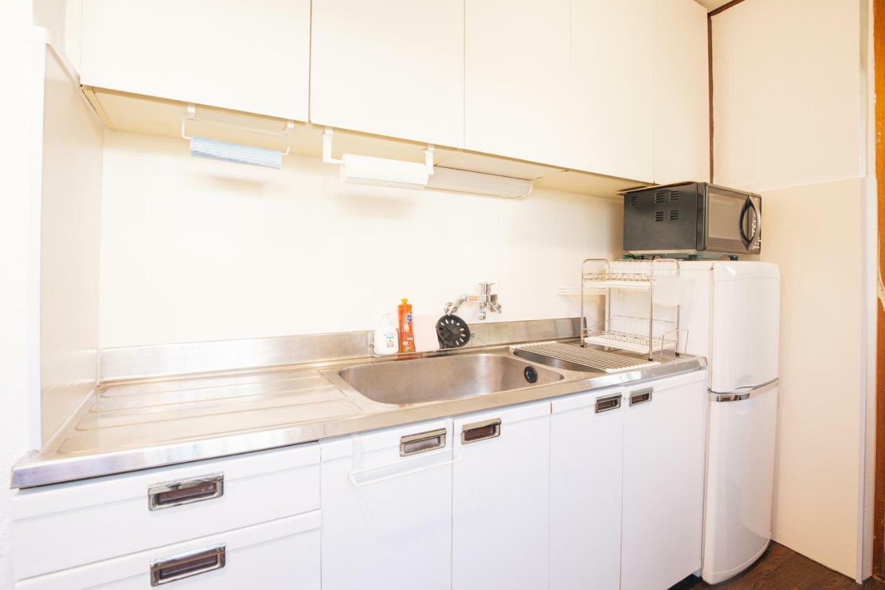 Whale Okinawa Hotel Kadena Екстериор снимка